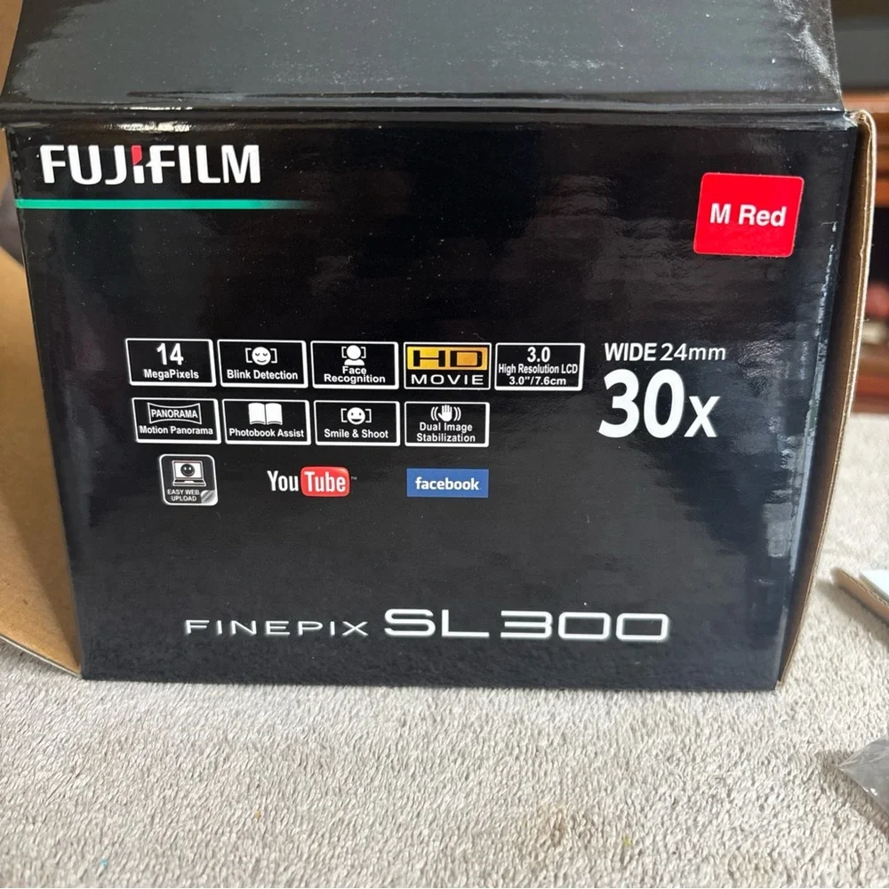 Fujifilm FinePix SL300 14 Mega Pixel 30x Zoom Digital Camera Brand New RED